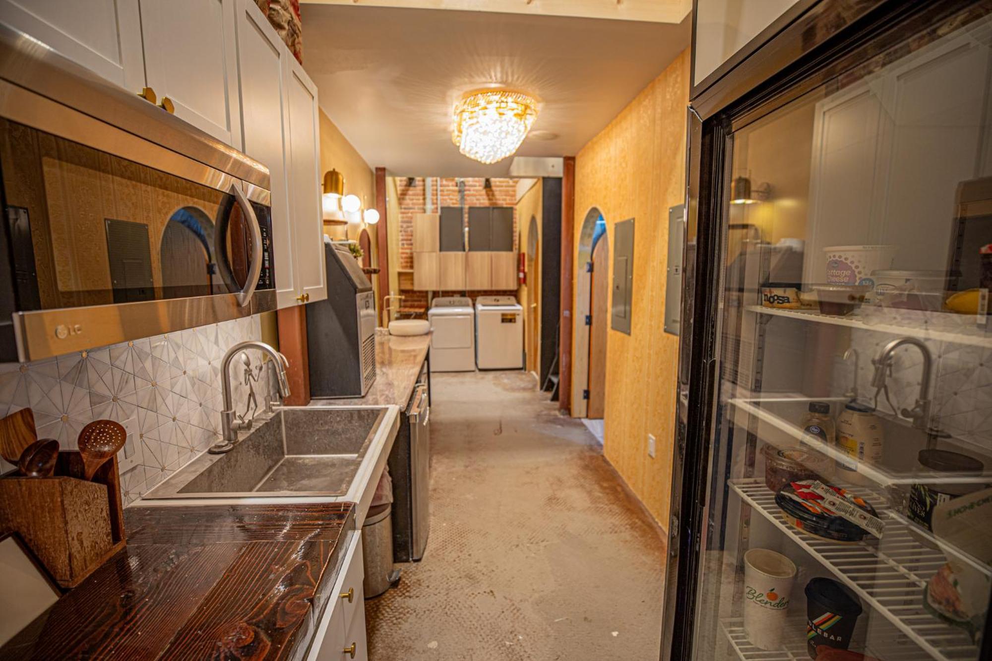 Social Stays - Santa Barbara'S First Hostel On State Street 외부 사진