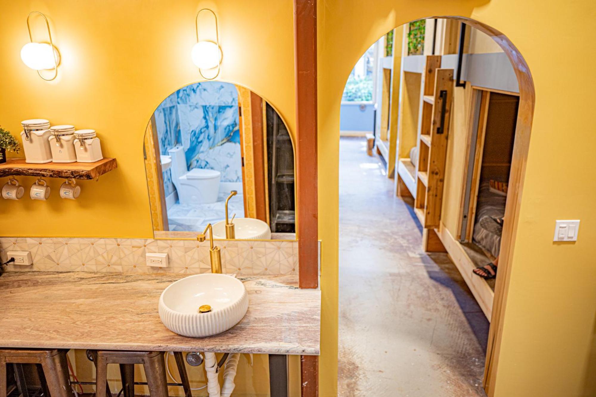 Social Stays - Santa Barbara'S First Hostel On State Street 외부 사진